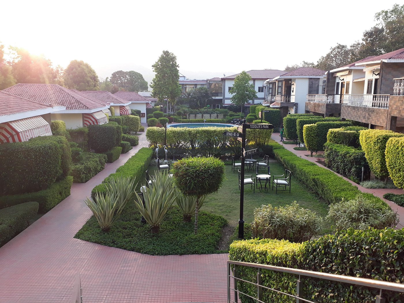 Tarika Resort Ramnagar wedding banquet and lawn